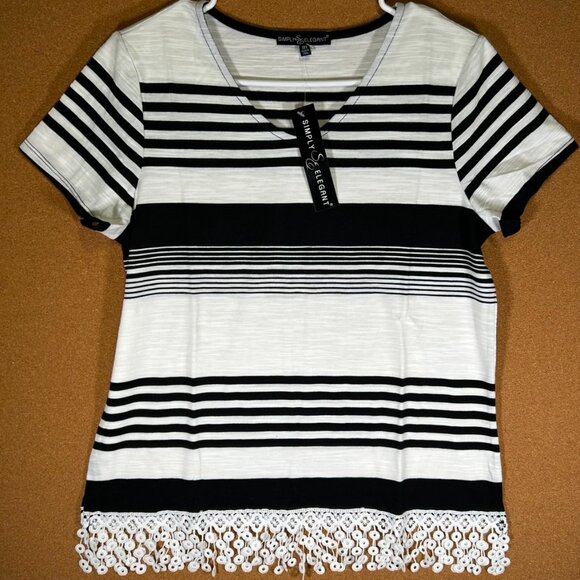 Simply Elegant Blouse White/Black With White Lace Bottom V Neck Medium Women NWT - Picture 1 of 5